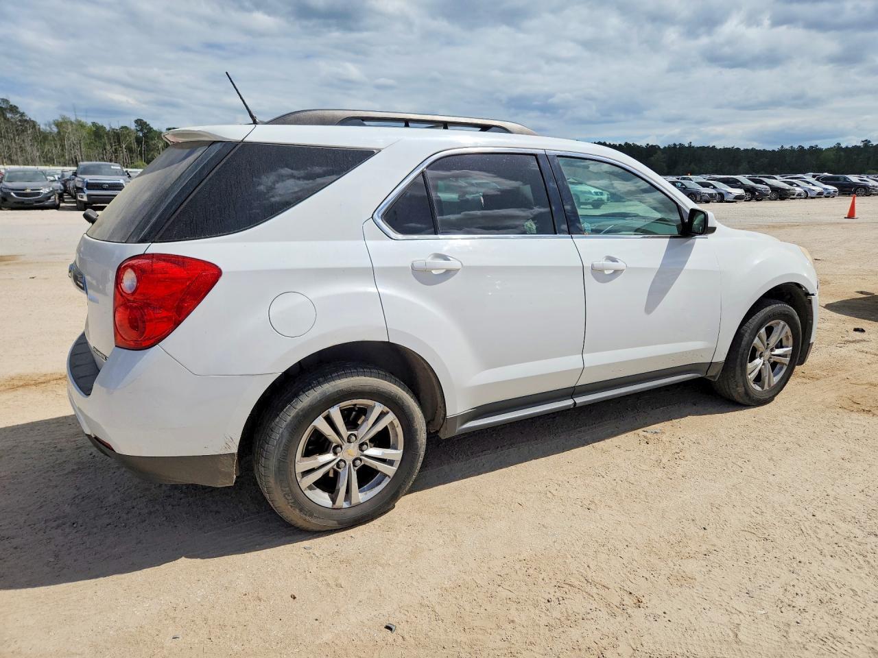 2011 Chevrolet Equinox 1Lt - Image 3