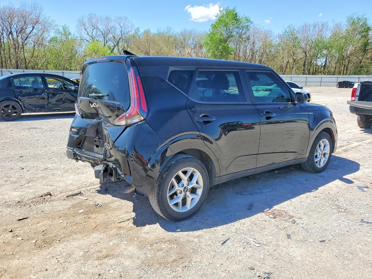 2023 Kia Soul Lx - Image 3