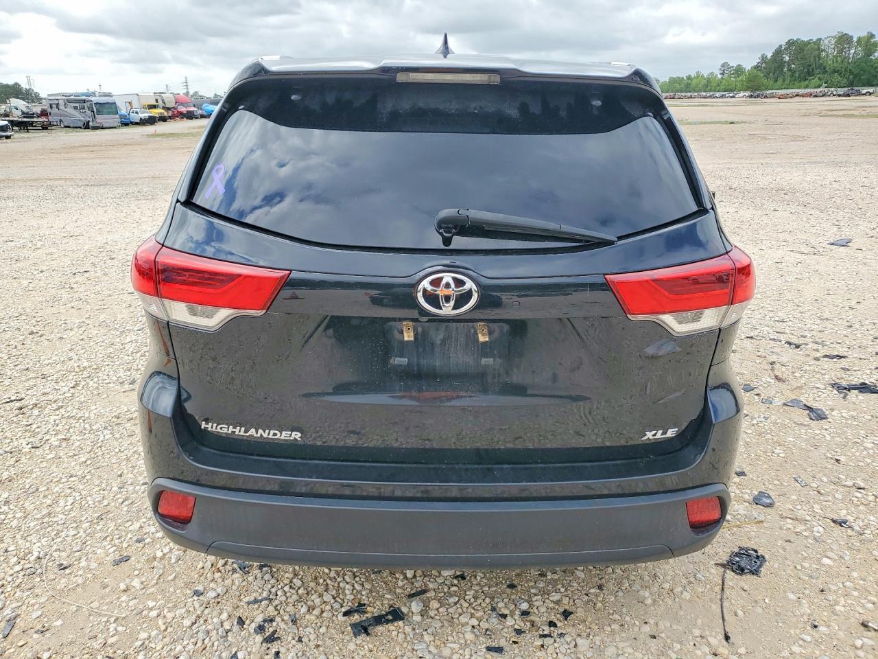 2017 Toyota Highlander Xle - Фото 6