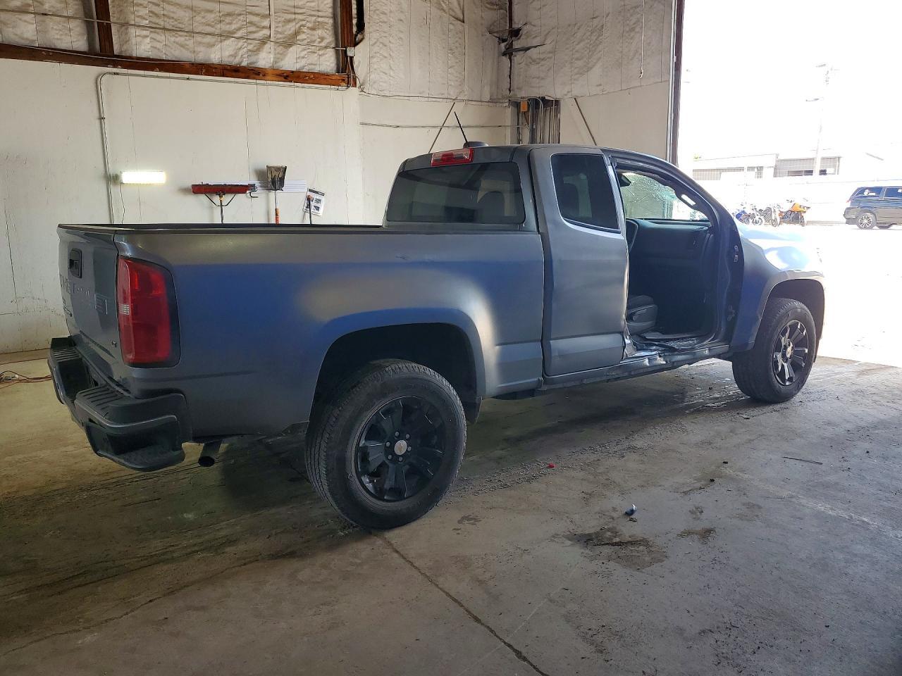 2022 Chevrolet Colorado Lt - Фото 3