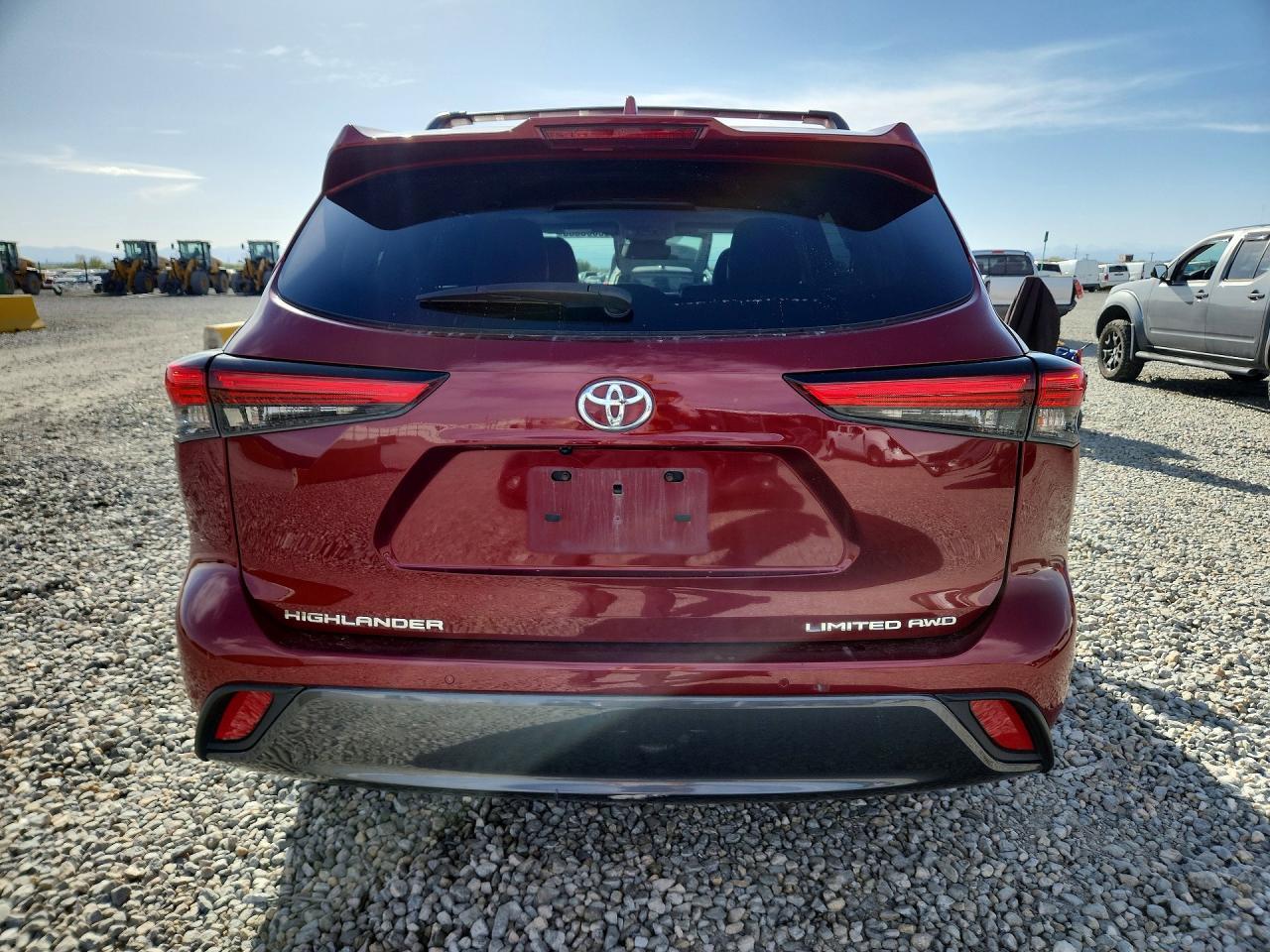 2022 Toyota Highlander Limited - Image 6