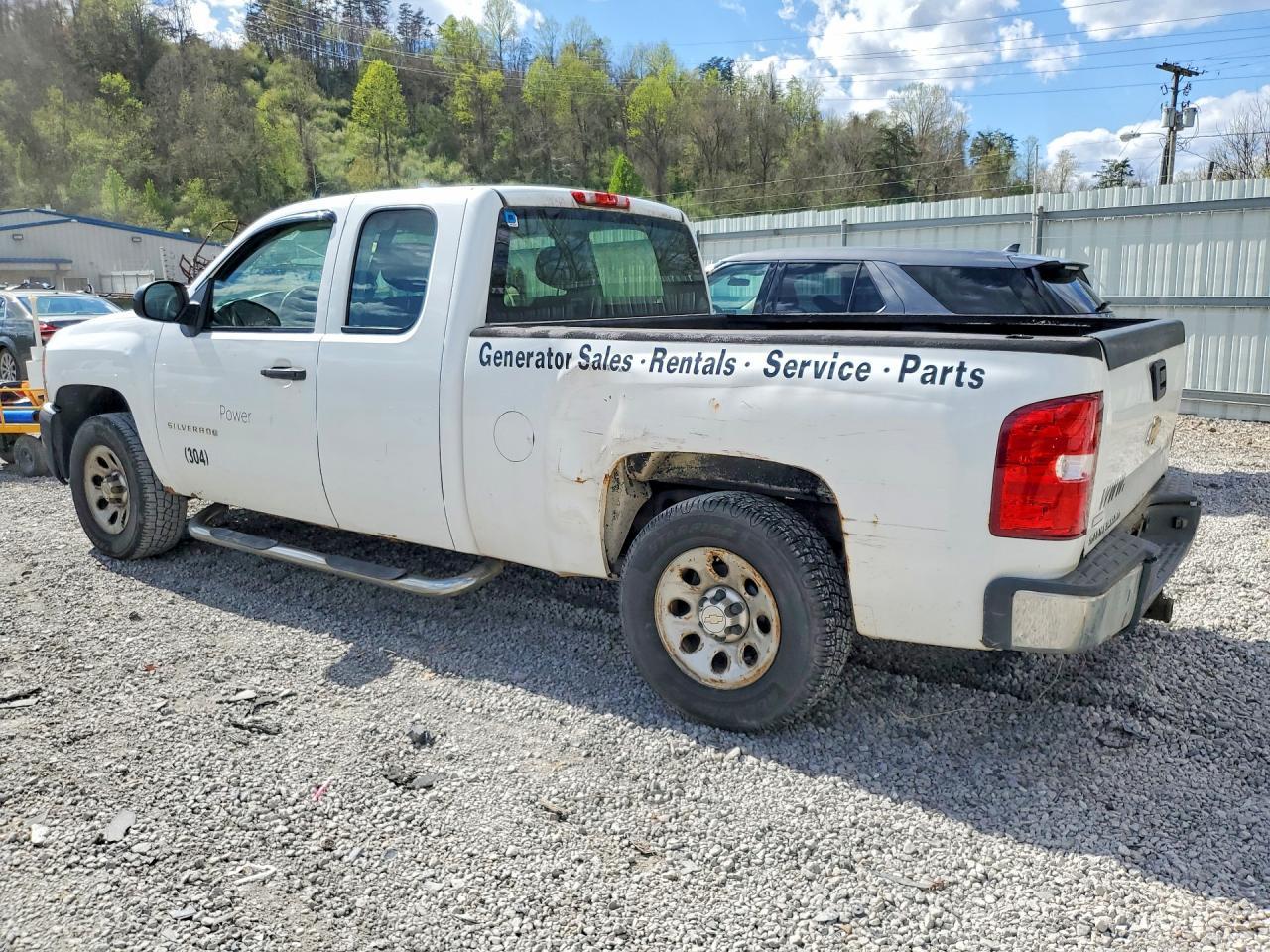 2010 Chevrolet Silverado K1500 - Фото 2