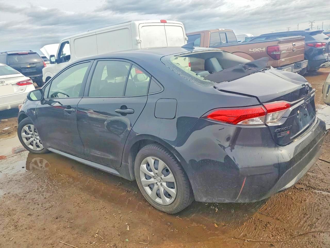 2022 Toyota Corolla Le - Image 2