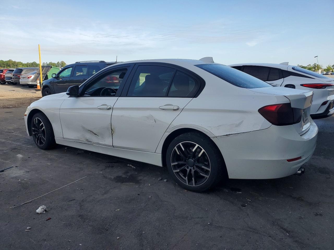 2013 BMW 328 I Sulev - Фото 2
