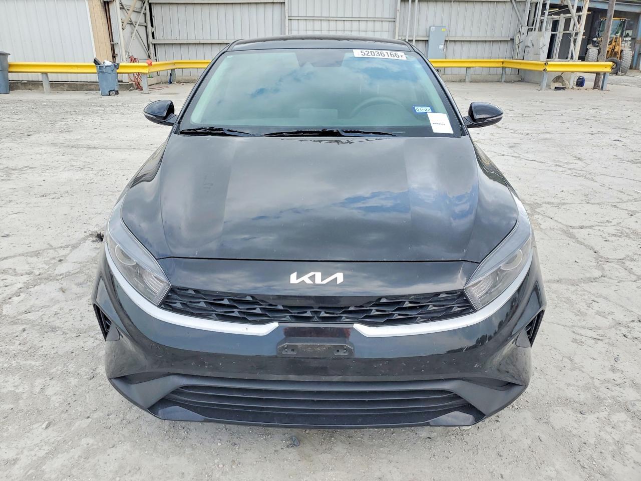 2024 Kia Forte Lxs - Image 5