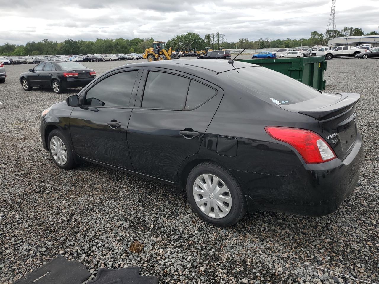 2019 Nissan Versa S Plus - Фото 2