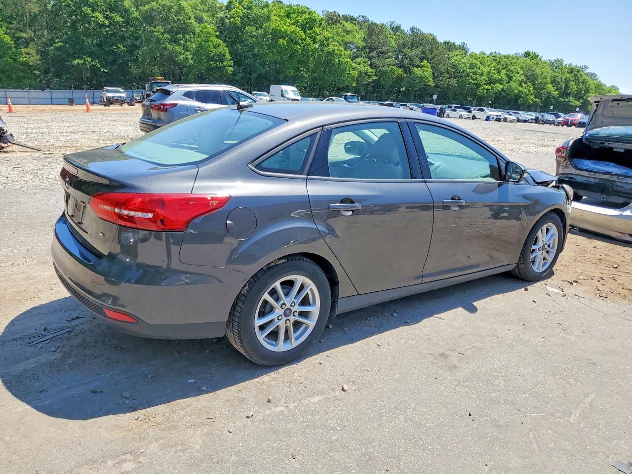 2015 Ford Focus Se - Фото 3