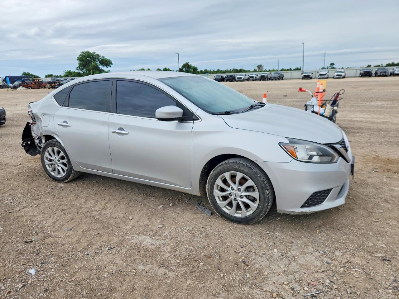 2018 Nissan Sentra Sv - Фото 4