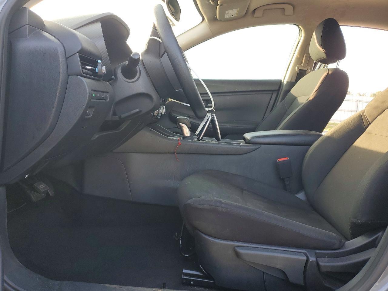 2025 Nissan Sentra S - Image 7