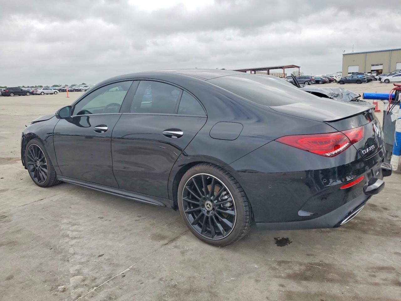 2022 Mercedes-Benz Cla 250 - Фото 2