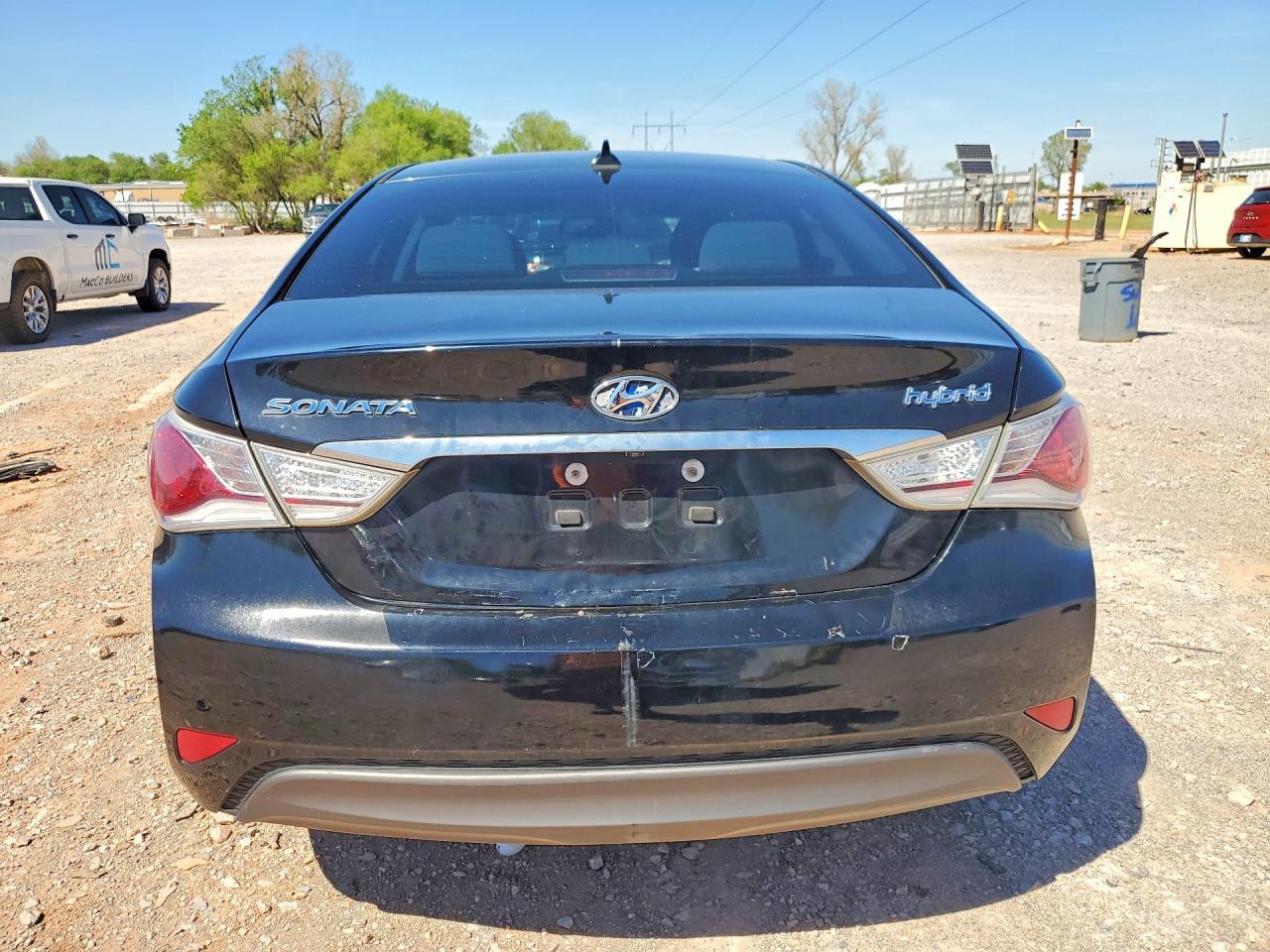 2015 Hyundai Sonata Hybrid Base - Image 6