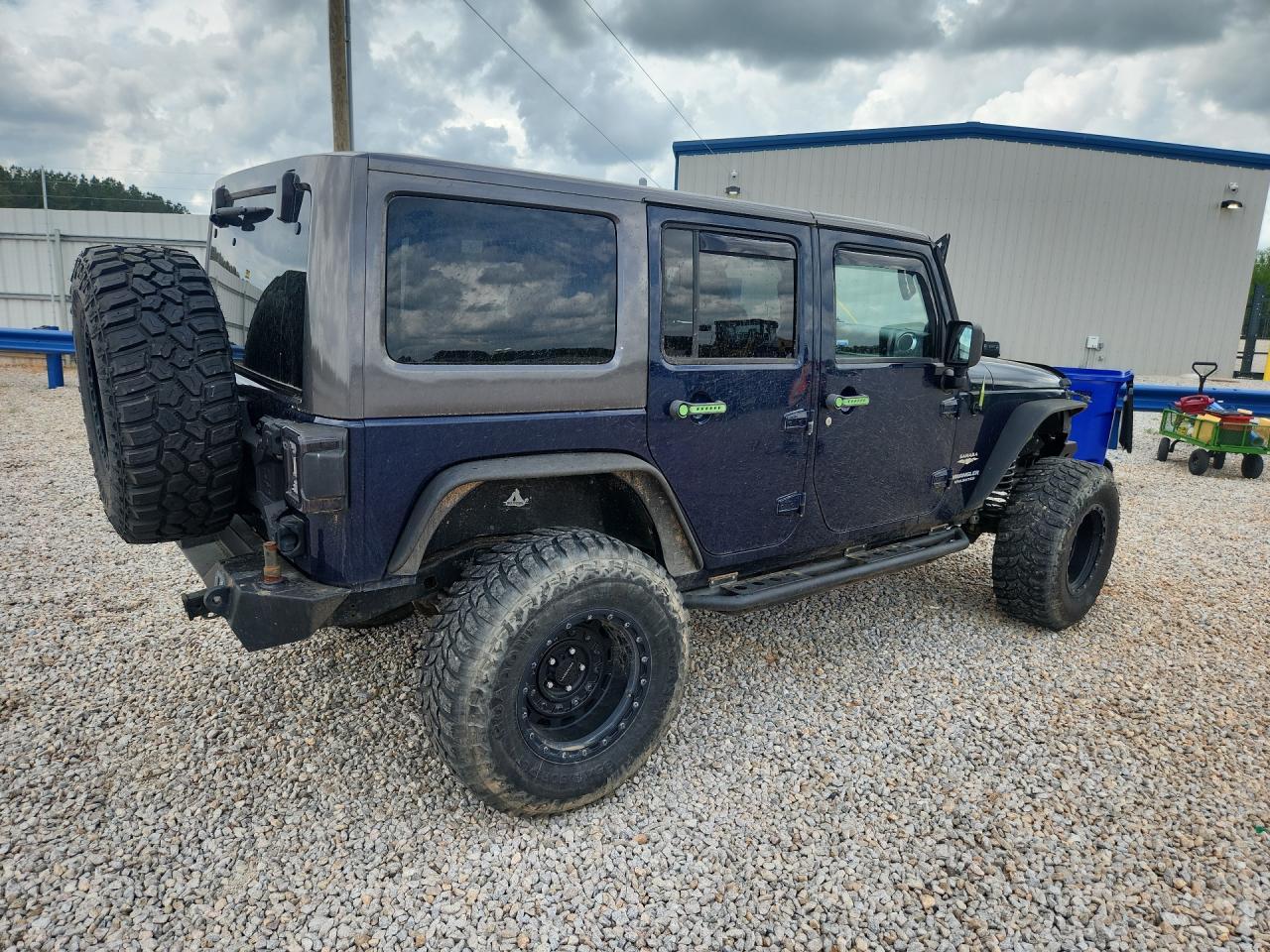 2013 Jeep Wrangler Unlimited Sahara - Image 3