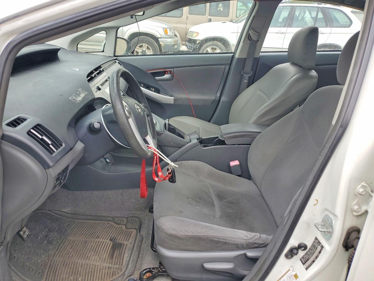 2011 Toyota Prius Two - Image 7