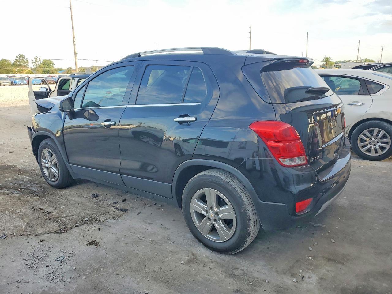 2020 Chevrolet Trax 1Lt - Фото 2