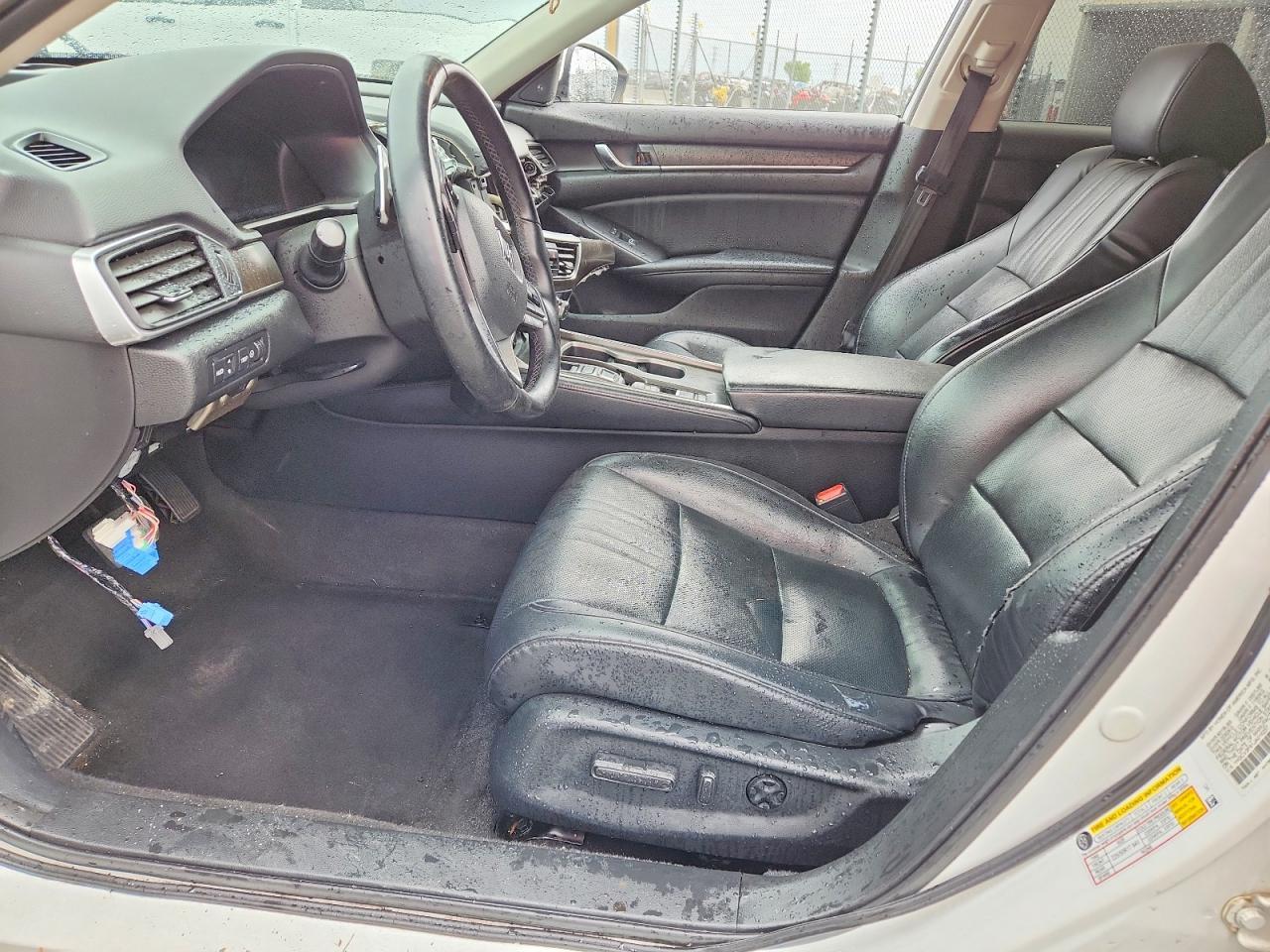 2018 Honda Accord Touring Hybrid - Фото 7