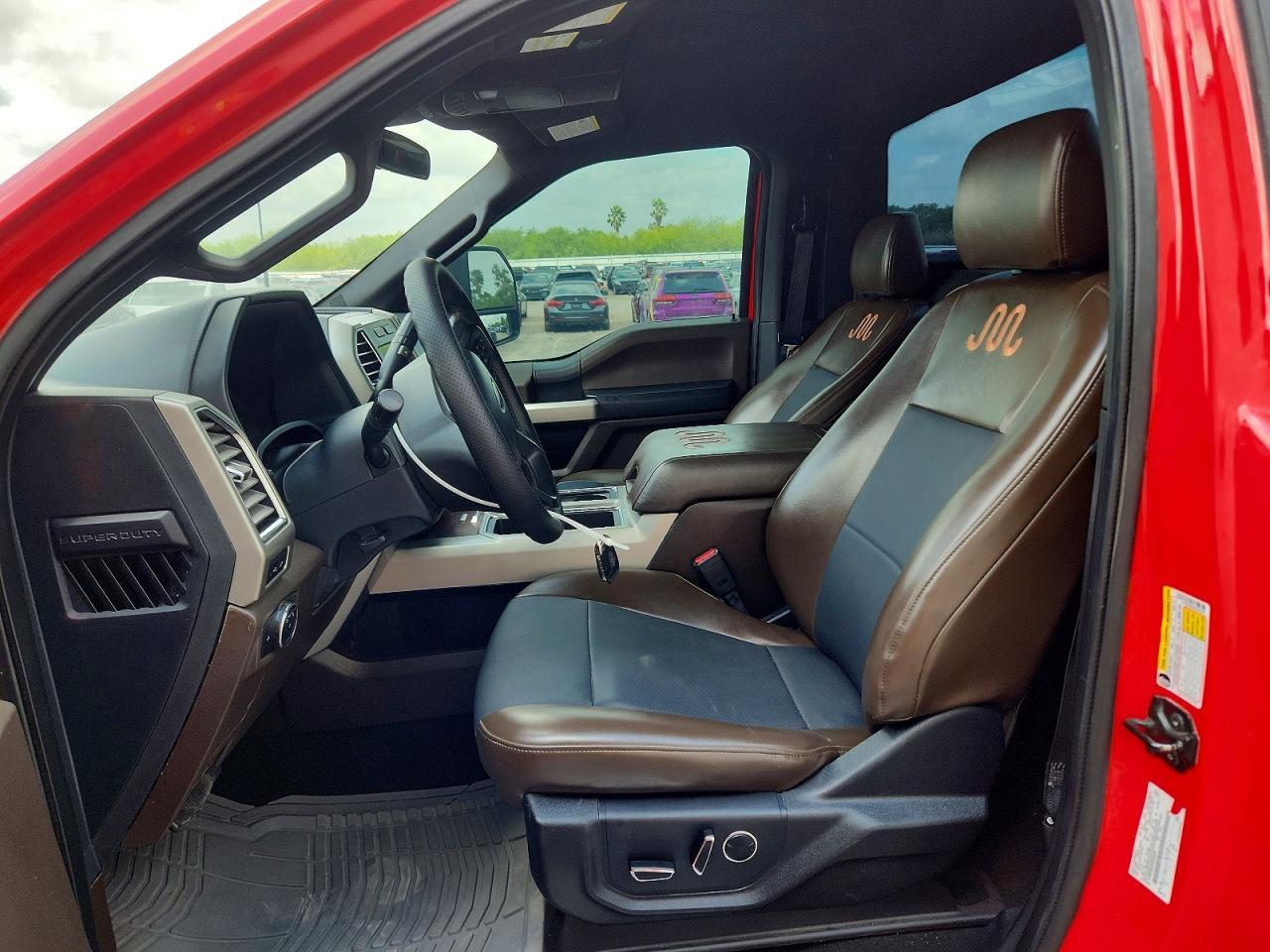 2022 Ford F250 Super Duty - Фото 7