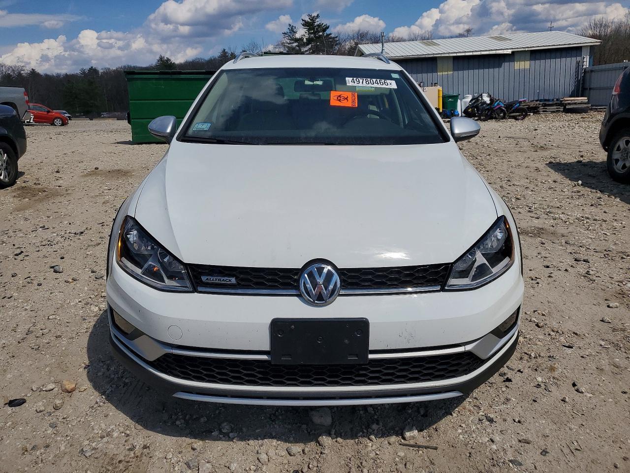 2017 Volkswagen Golf Alltrack S - Image 5