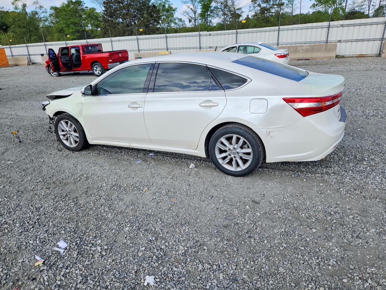 2013 Toyota Avalon Xle Premium - Фото 2