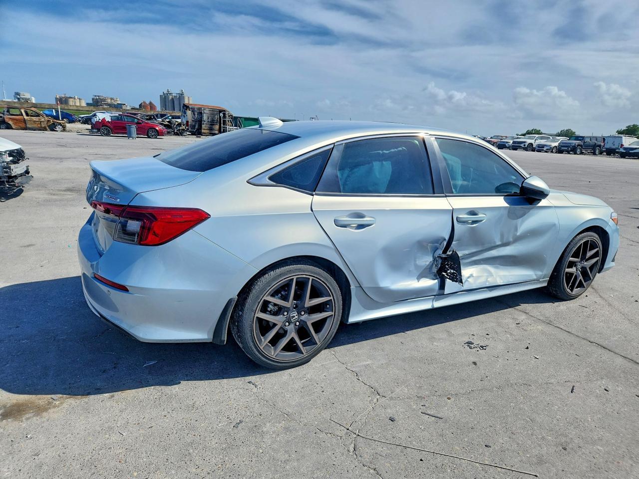 2022 Honda Civic Touring - Фото 3