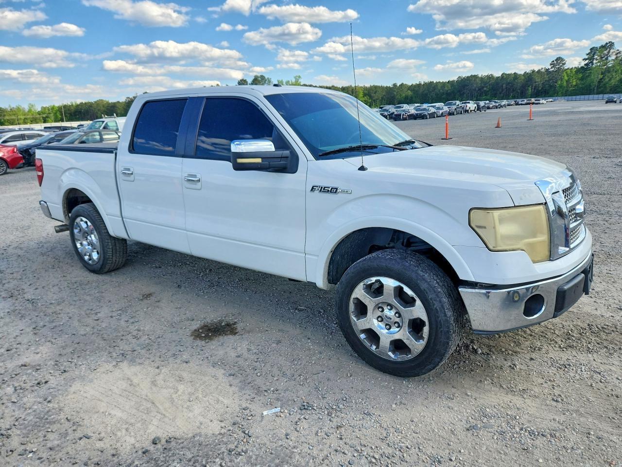 2011 Ford F150 Supercrew - Image 4