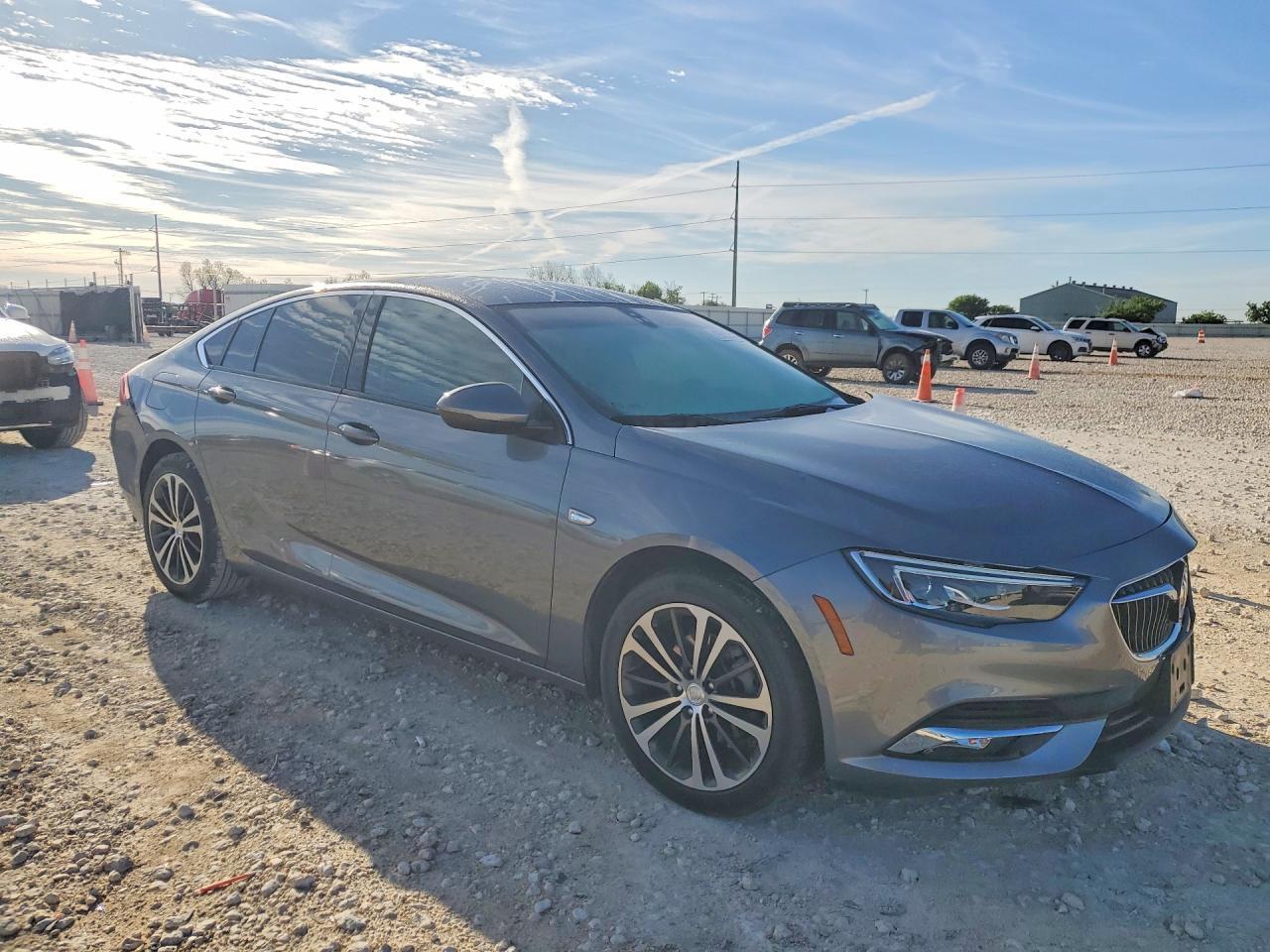 2020 Buick Regal Essence - Фото 4