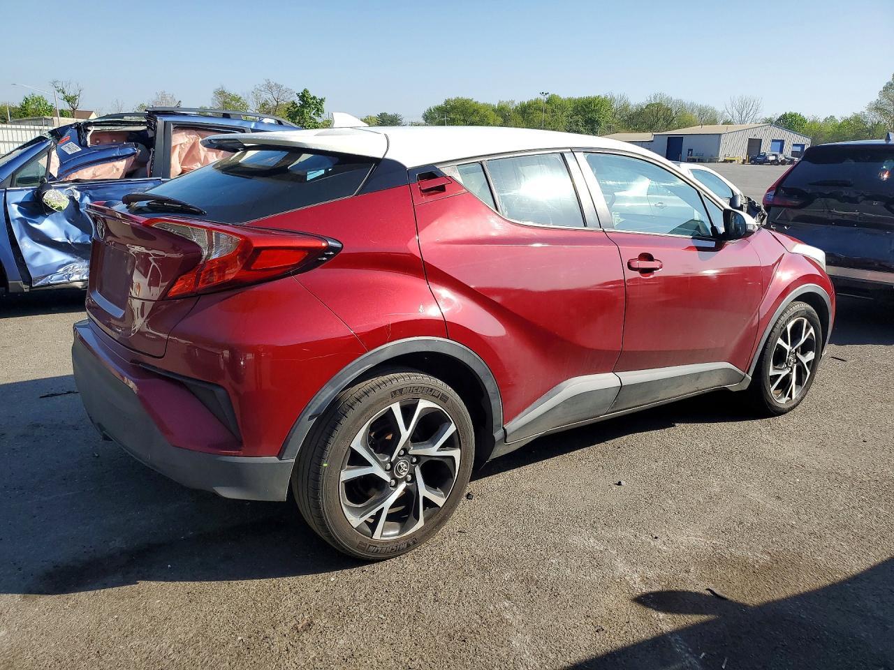 2018 Toyota C-Hr Xle Premium - Фото 3