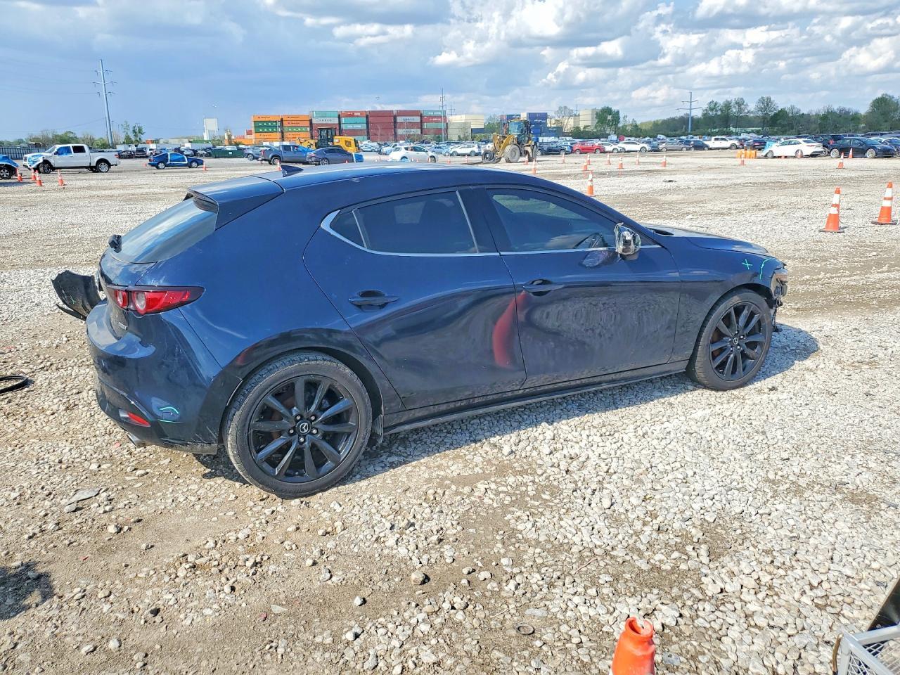 2019 Mazda 3 Preferred Plus - Image 3