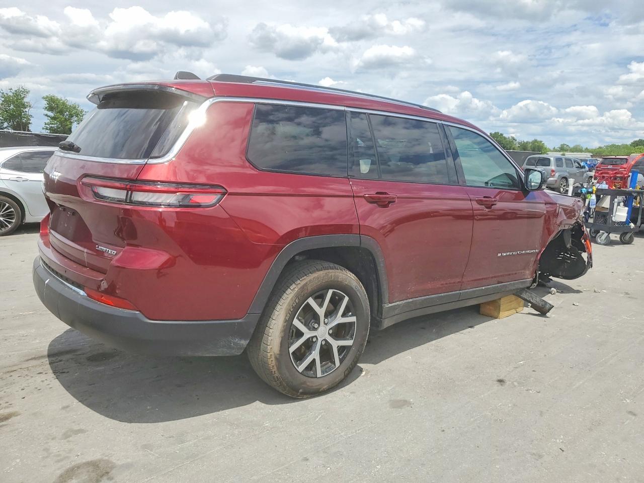 2023 Jeep Grand Cherokee L Limited - Image 3