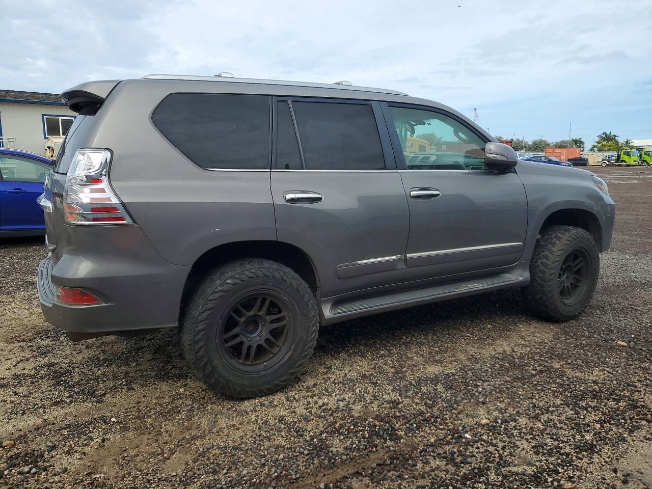 2014 Lexus Gx 460 Base - Image 3