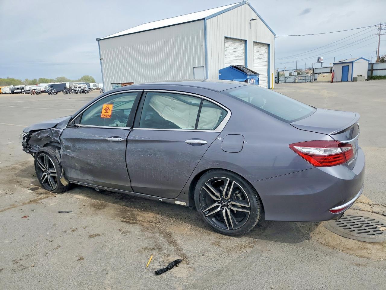 2017 Honda Accord - Фото 2