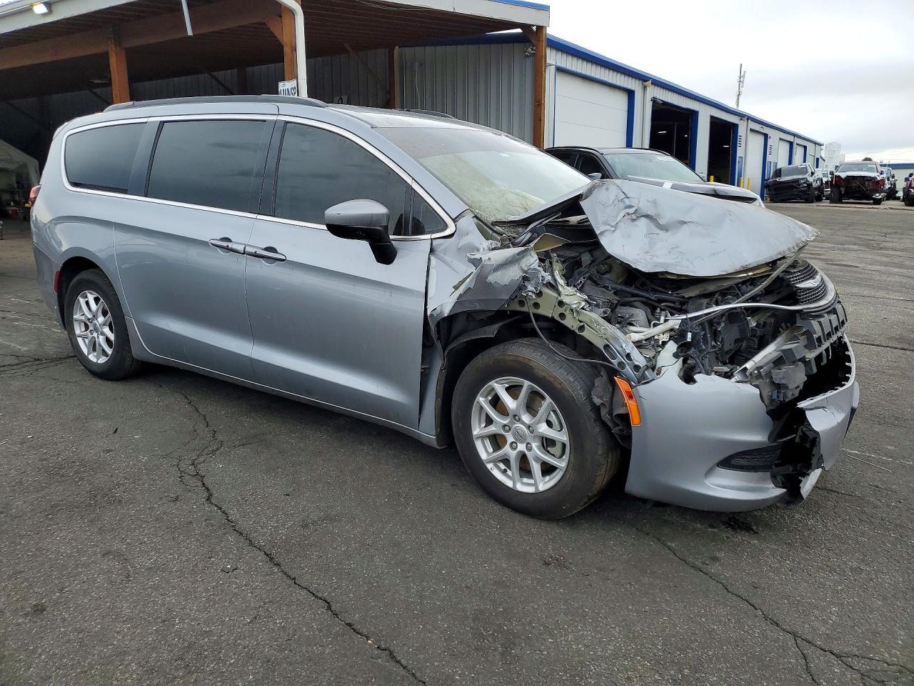 2021 Chrysler Voyager Lxi - Фото 4