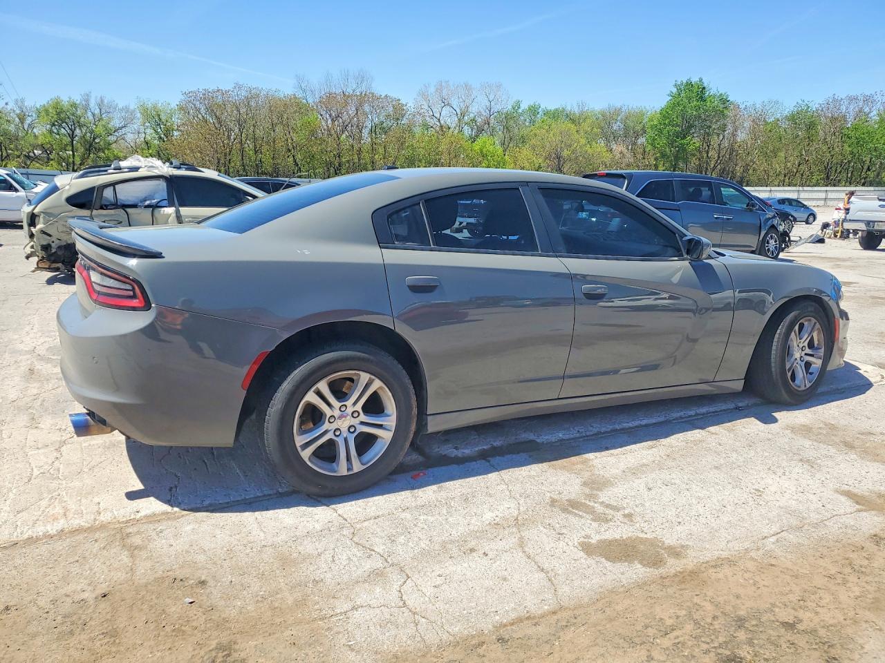 2018 Dodge Charger Sxt - Image 3