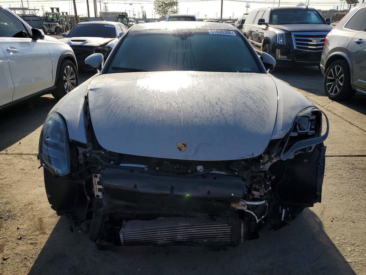 2018 Porsche Panamera 4 - Фото 5