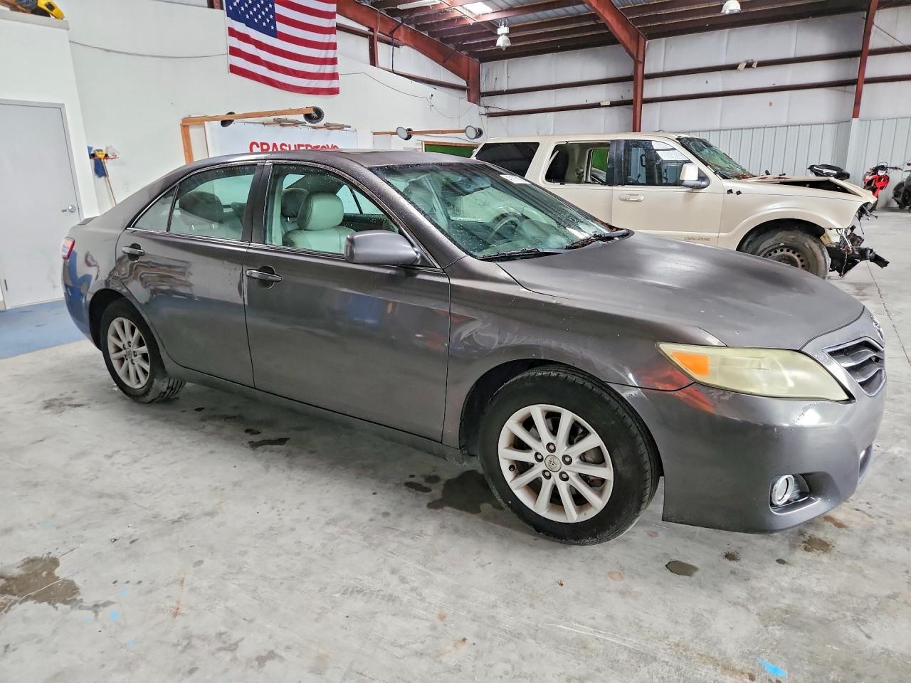 2011 Toyota Camry Xle - Фото 4