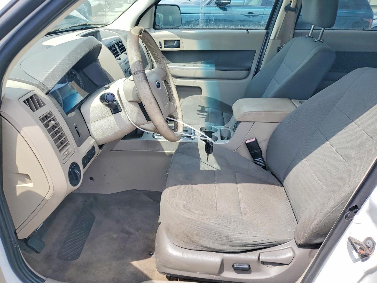 2010 Ford Escape Hybrid - Image 7