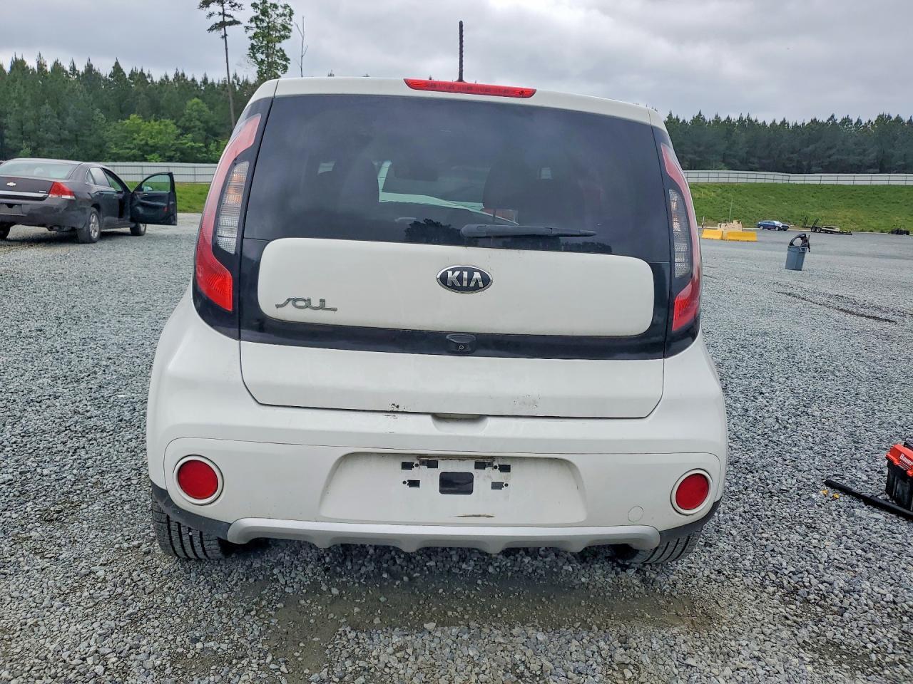 2017 Kia Soul + - Фото 6