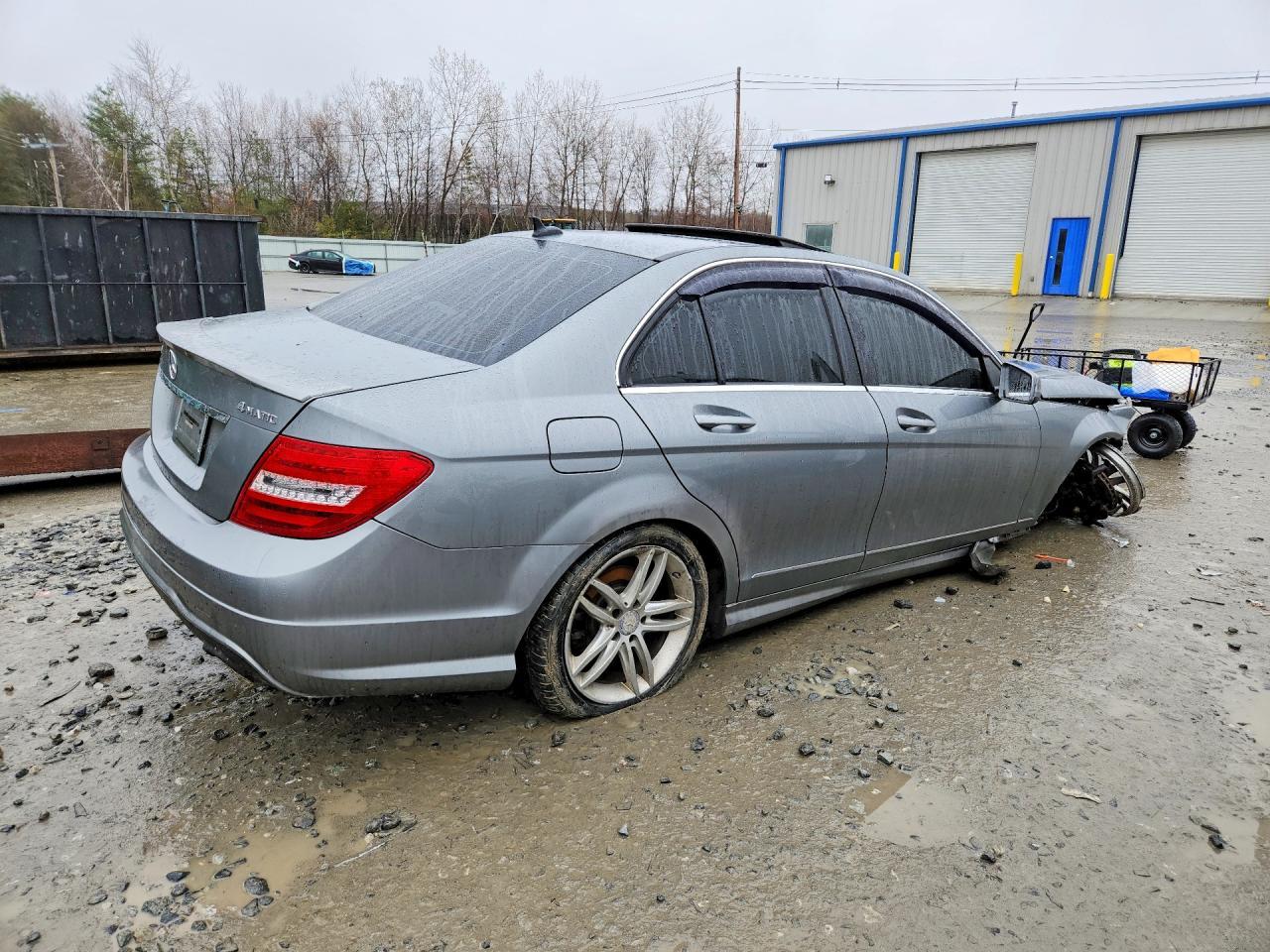 2014 Mercedes-Benz C 300 4Matic - Image 3