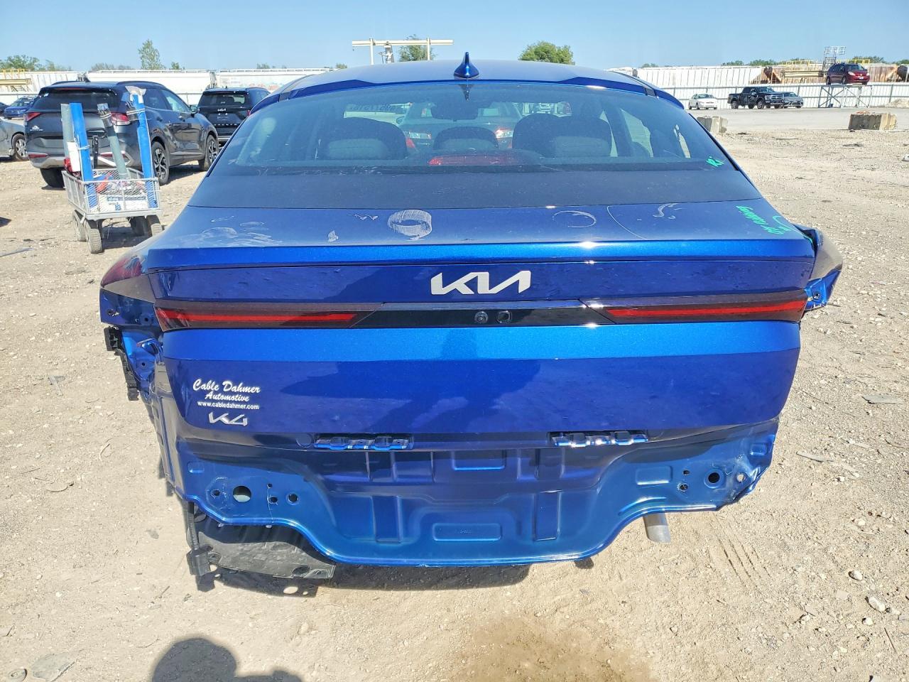 2025 Kia K4 Lxs - Image 6