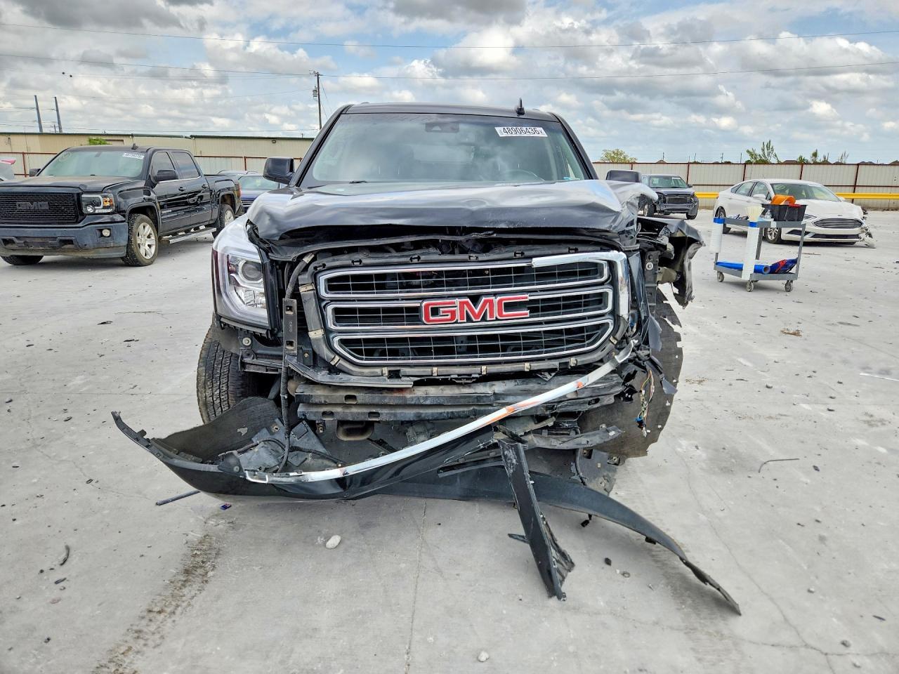 2019 GMC Yukon Slt - Фото 5