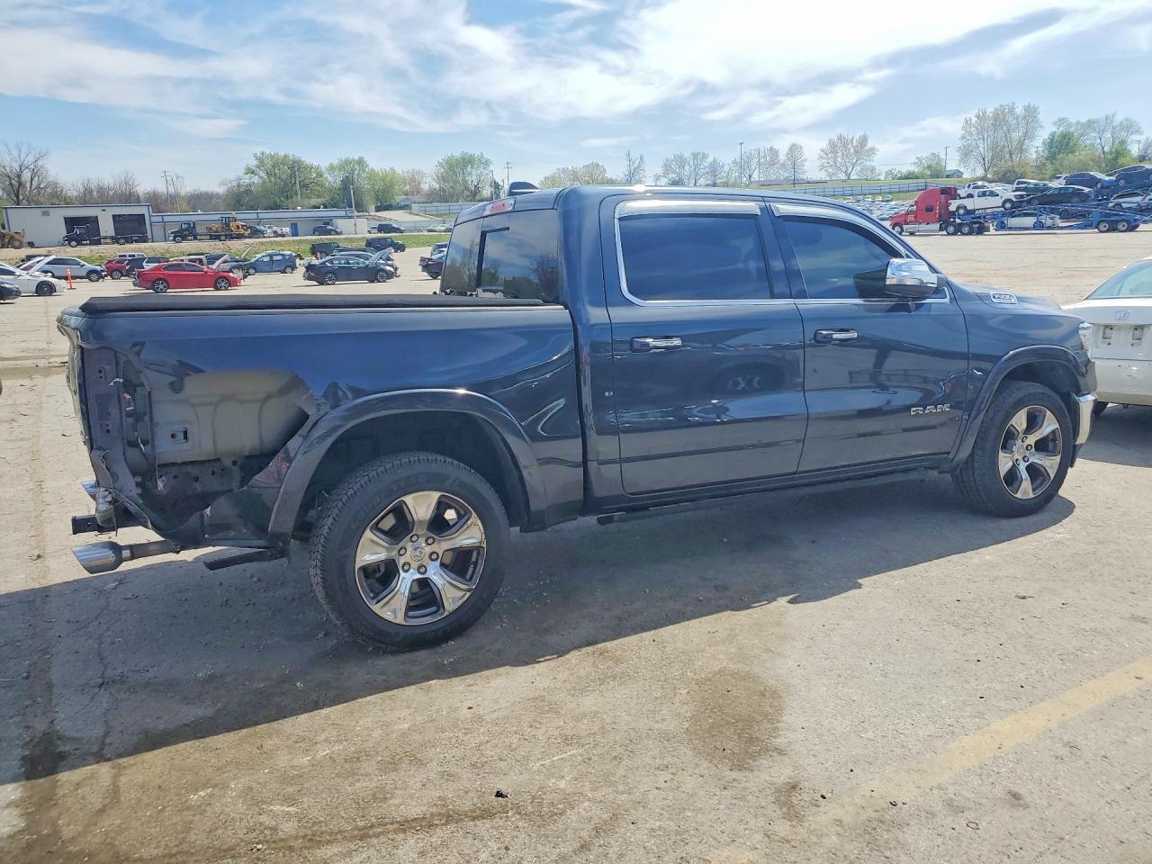 2020 Ram 1500 Laramie - Image 3