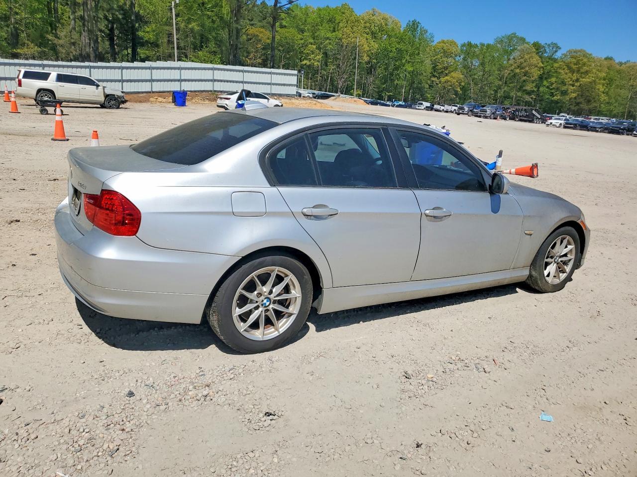 2010 BMW 328 I - Фото 3