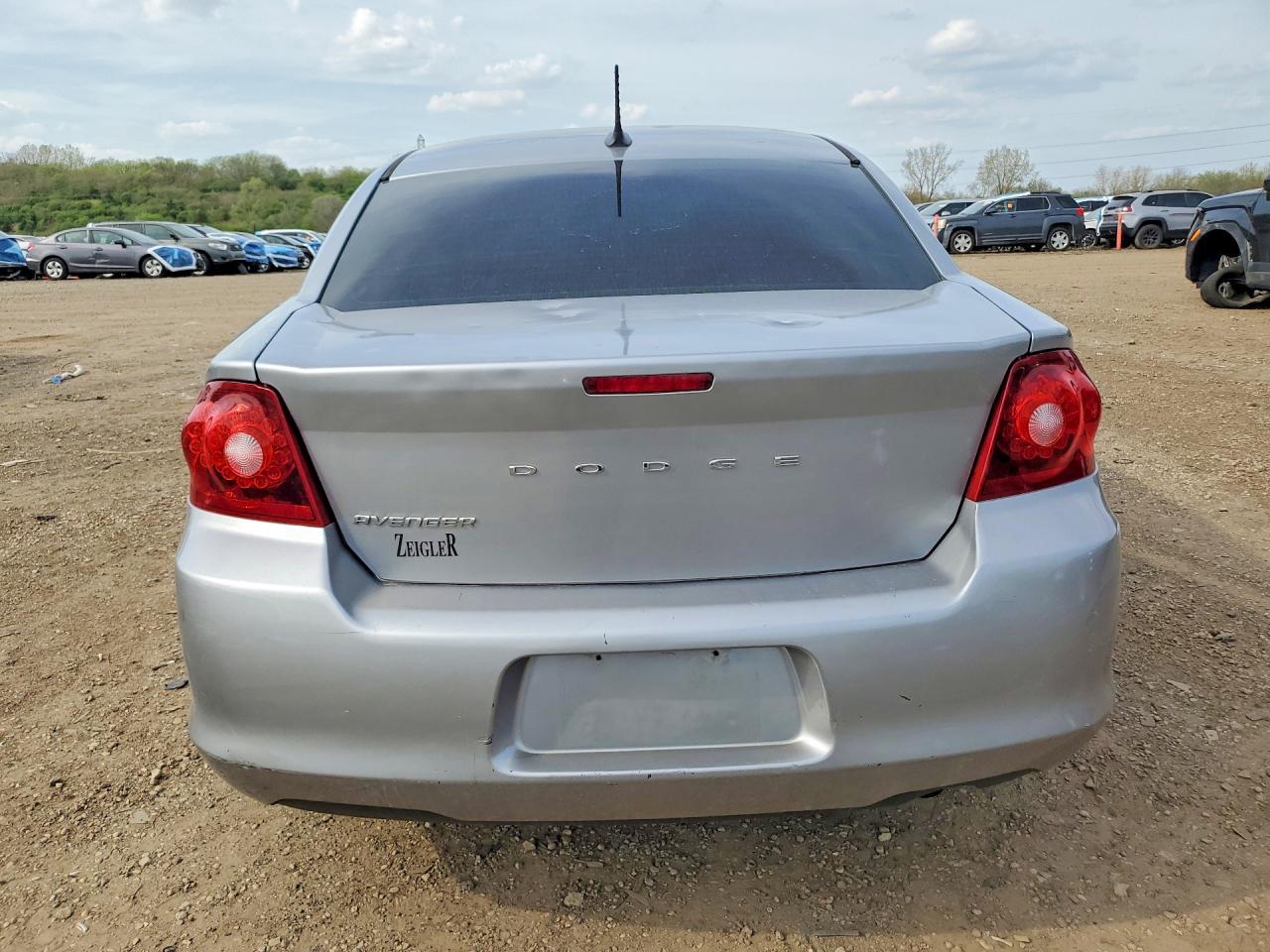 2014 Dodge Avenger Se - Image 6