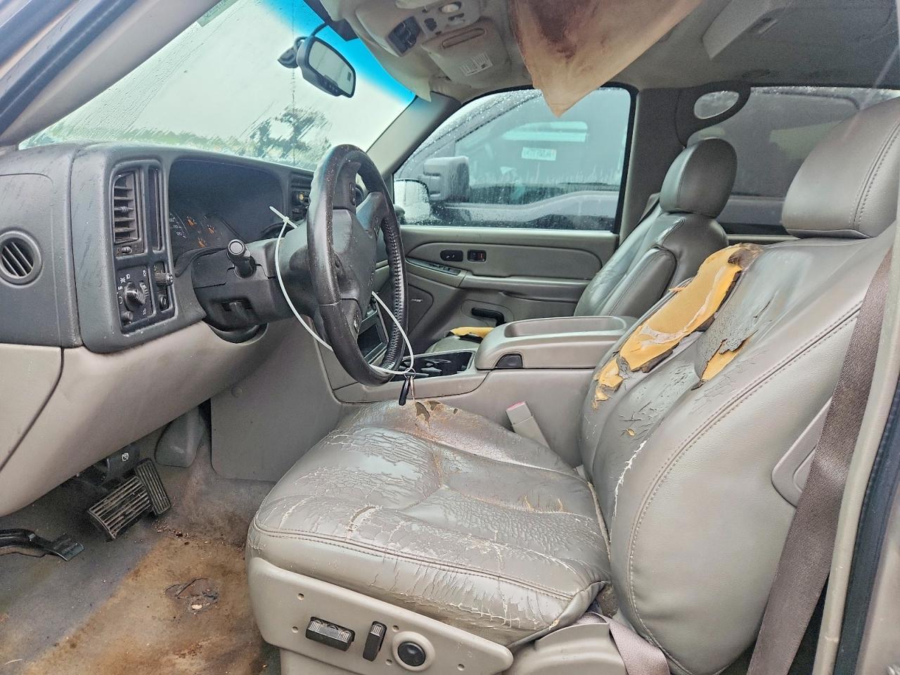 2005 GMC Yukon Xl C1500 - Image 7