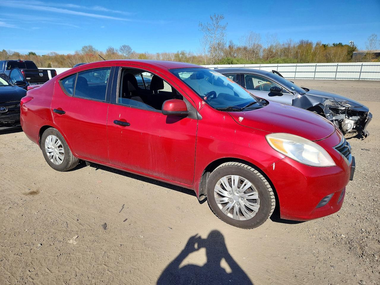 2013 Nissan Versa 1.6 S - Фото 4