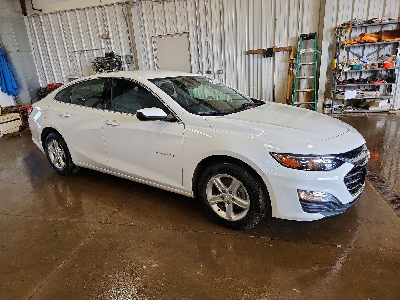 2024 Chevrolet Malibu Ls - Image 4