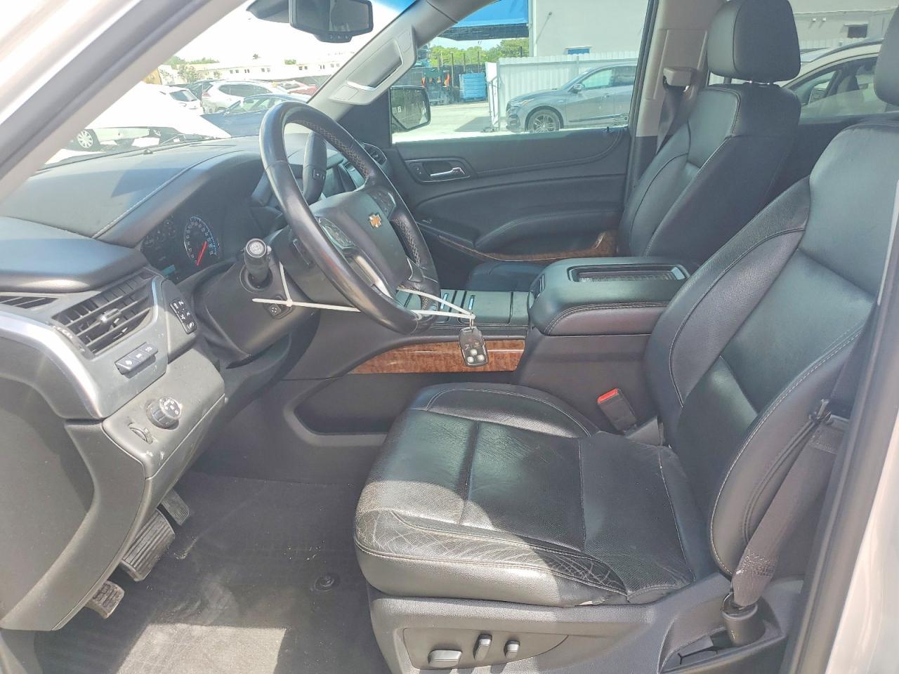 2020 Chevrolet Suburban C1500 Premier - Image 7