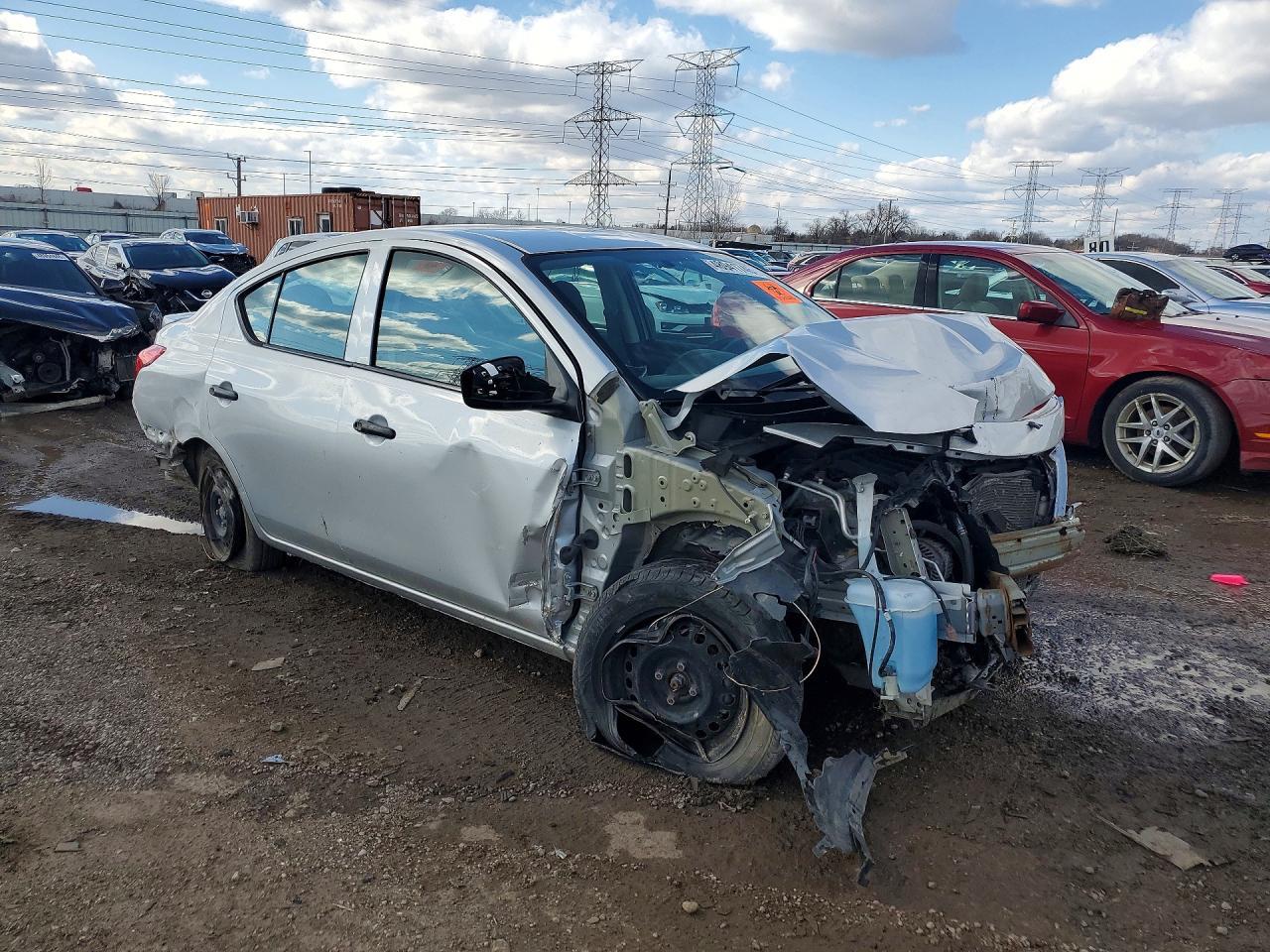 2018 Nissan Versa S Plus - Image 4