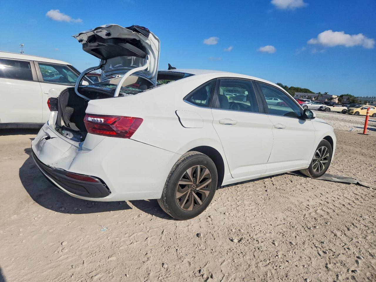 2025 Volkswagen Jetta S - Image 3