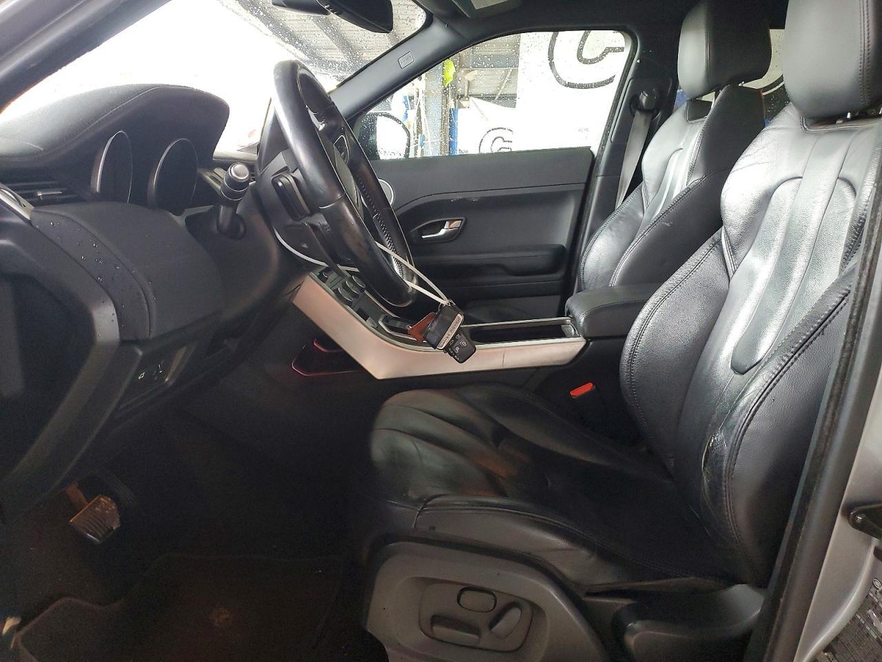 2014 Land Rover Range Rover Evoque Pure Premium - Image 7