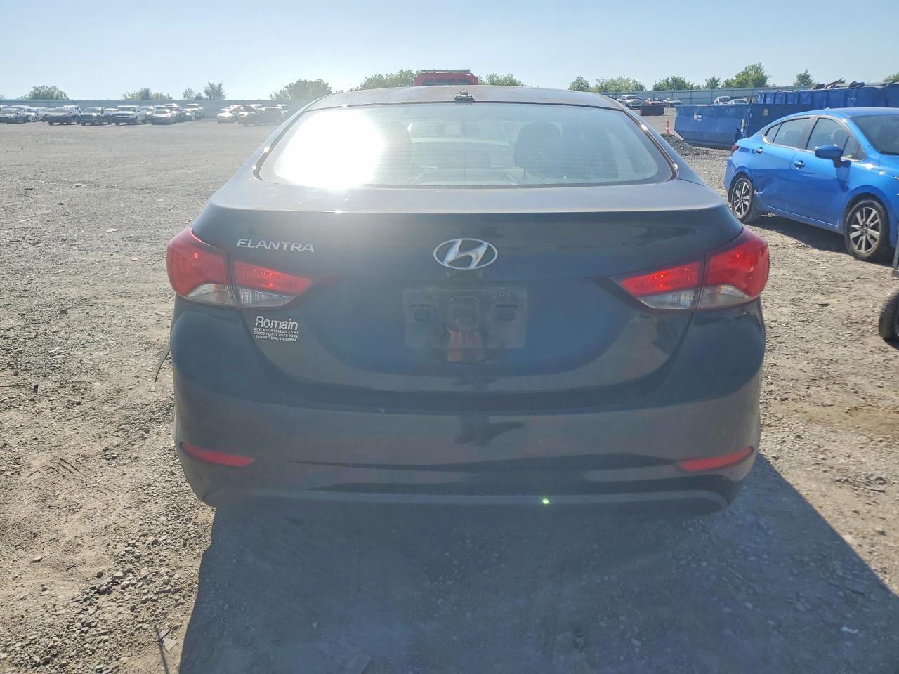 2016 Hyundai Elantra Se - Фото 6